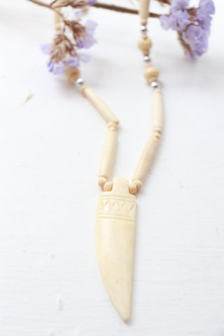 Horn and cream beaded necklace