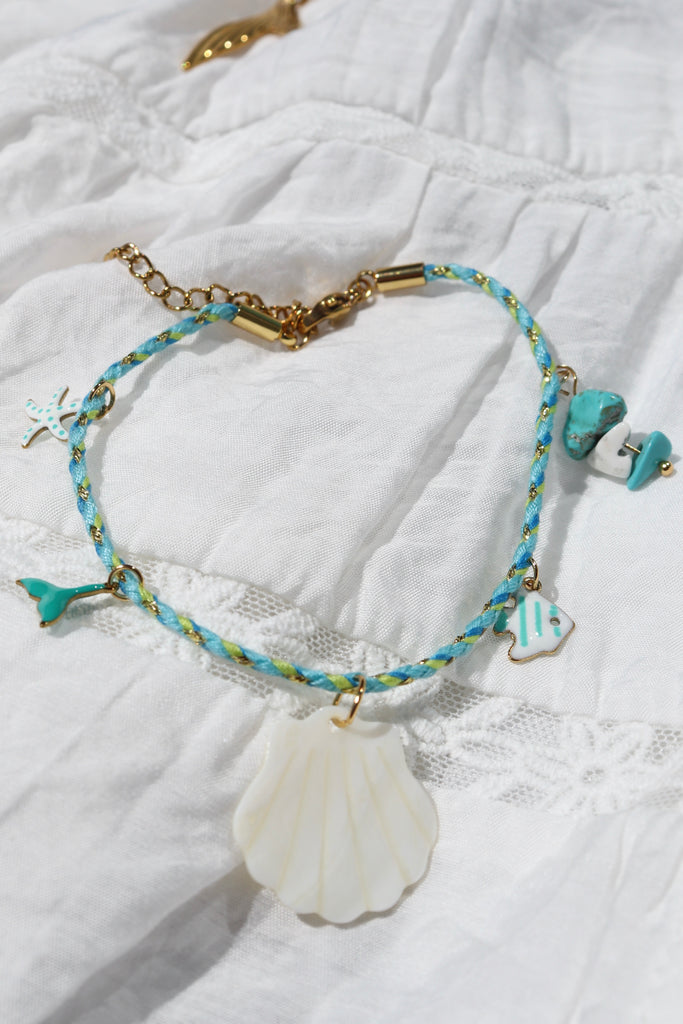 Whale tail and shell beaded bracelet