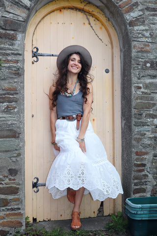 Broderie midi skirt