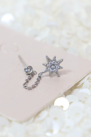 Star chain earring (Silver)