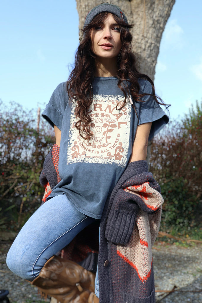Eternal now graphic tee
