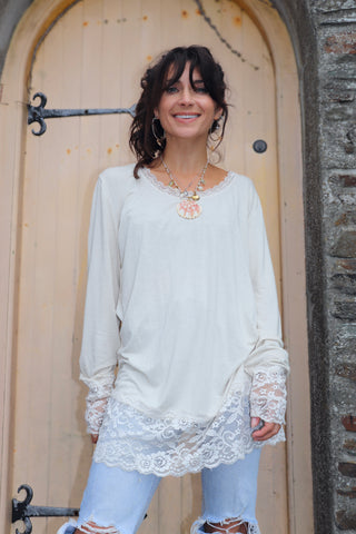 Lace trim long sleeve tee