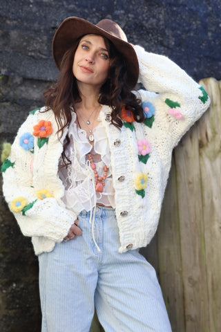 Flower applique cardigan