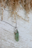 Crystal pendent necklace (Jade)